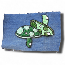 Load image into Gallery viewer, Mycelium Threads 4